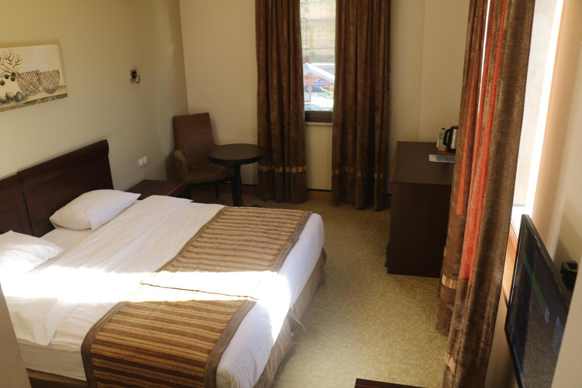 Hotel Lazlakar Sogutlu  Екстериор снимка