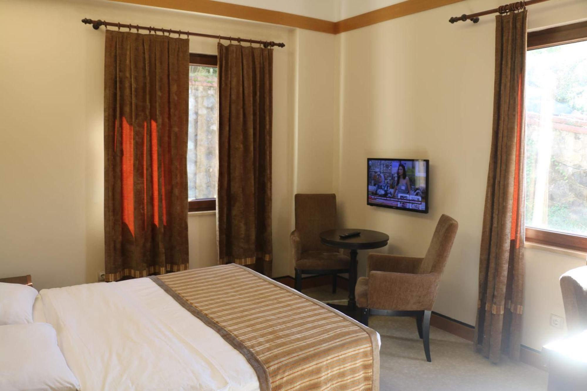 Hotel Lazlakar Sogutlu  Екстериор снимка