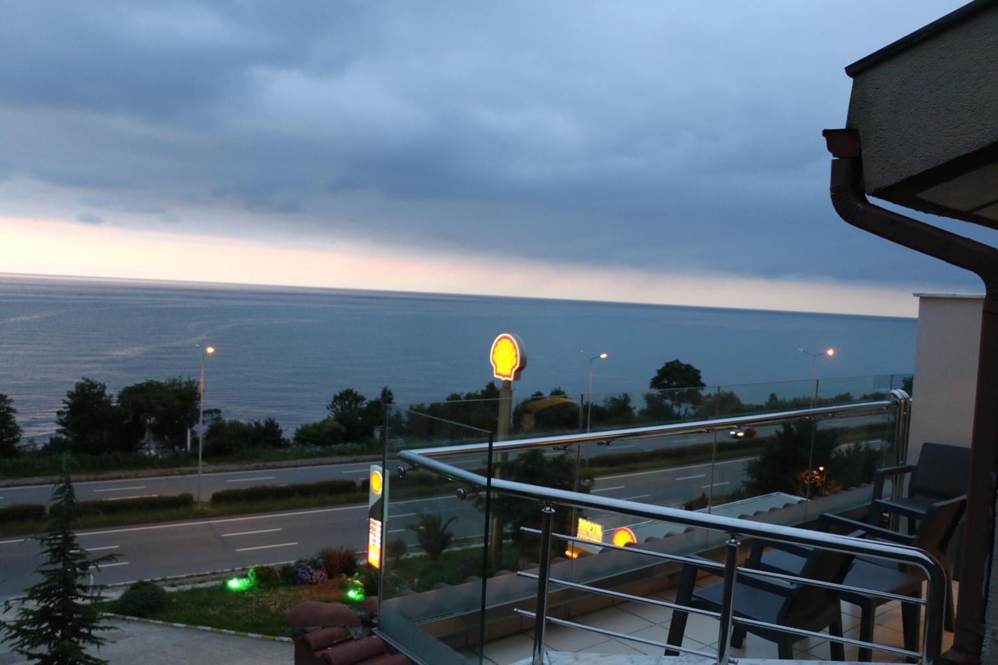 Hotel Lazlakar Sogutlu  Екстериор снимка