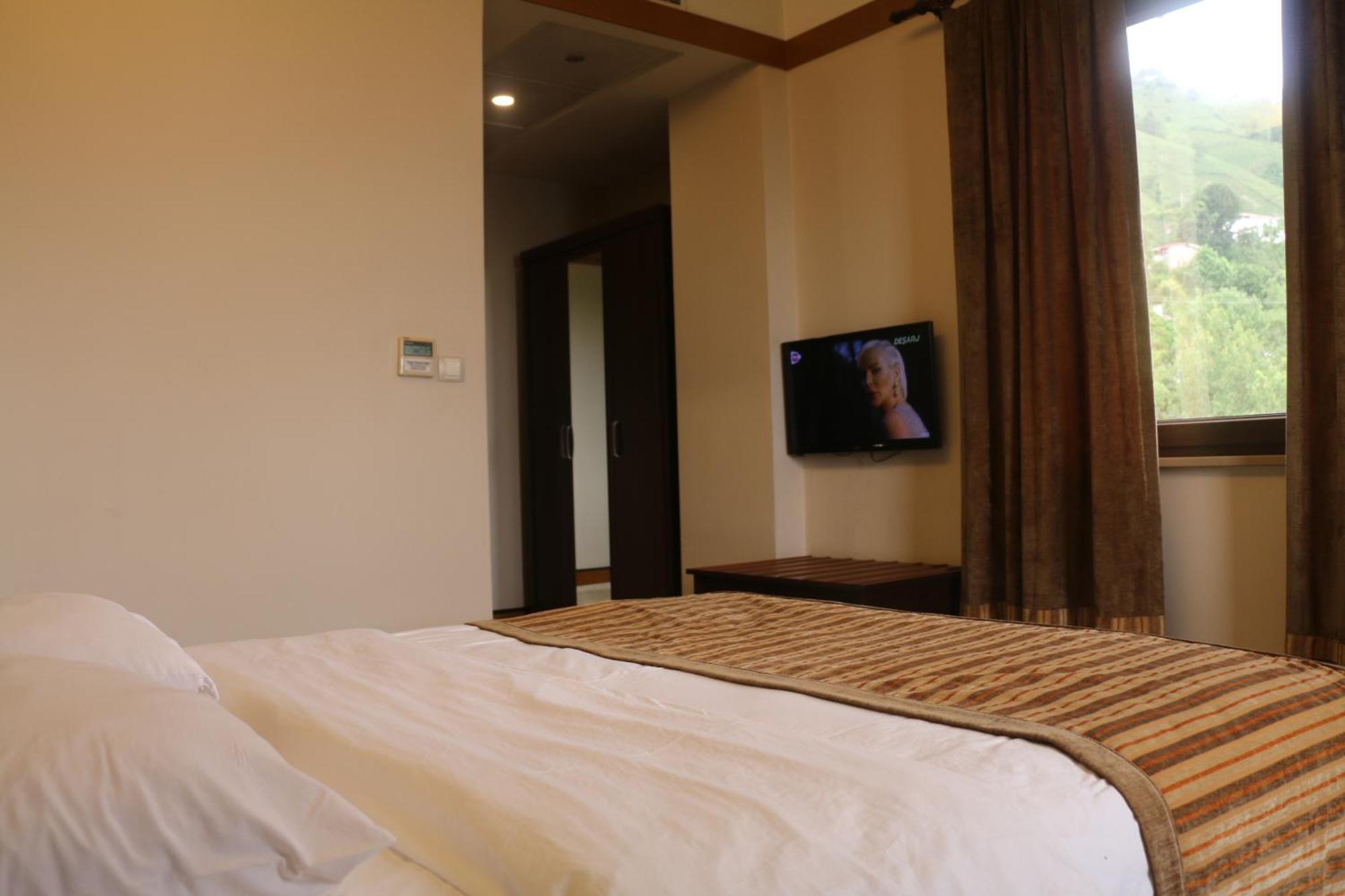 Hotel Lazlakar Sogutlu  Екстериор снимка