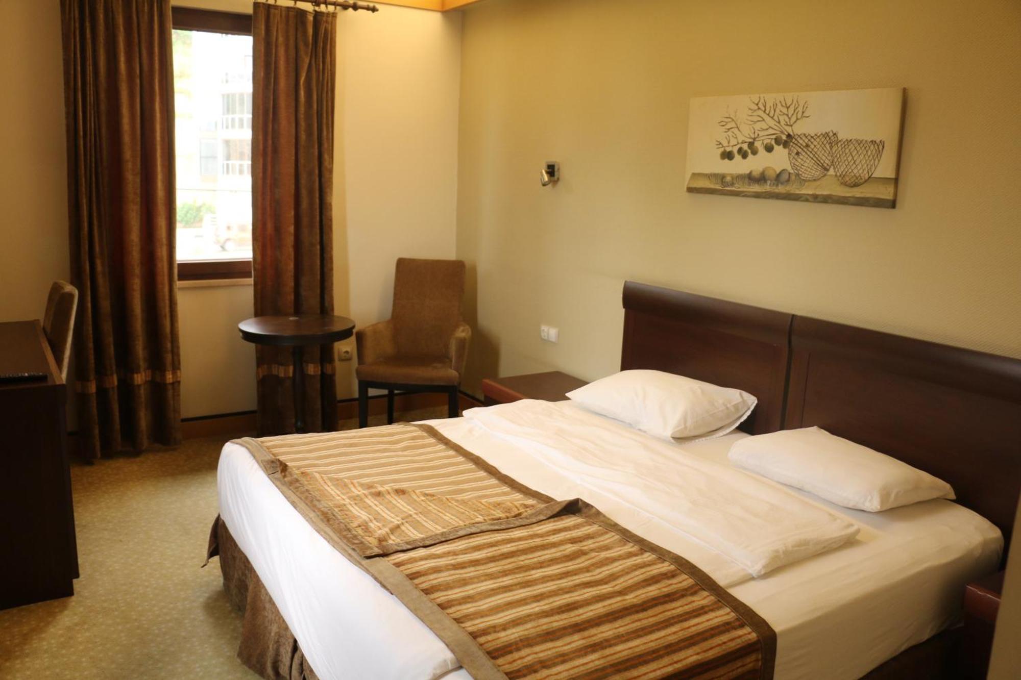 Hotel Lazlakar Sogutlu  Екстериор снимка