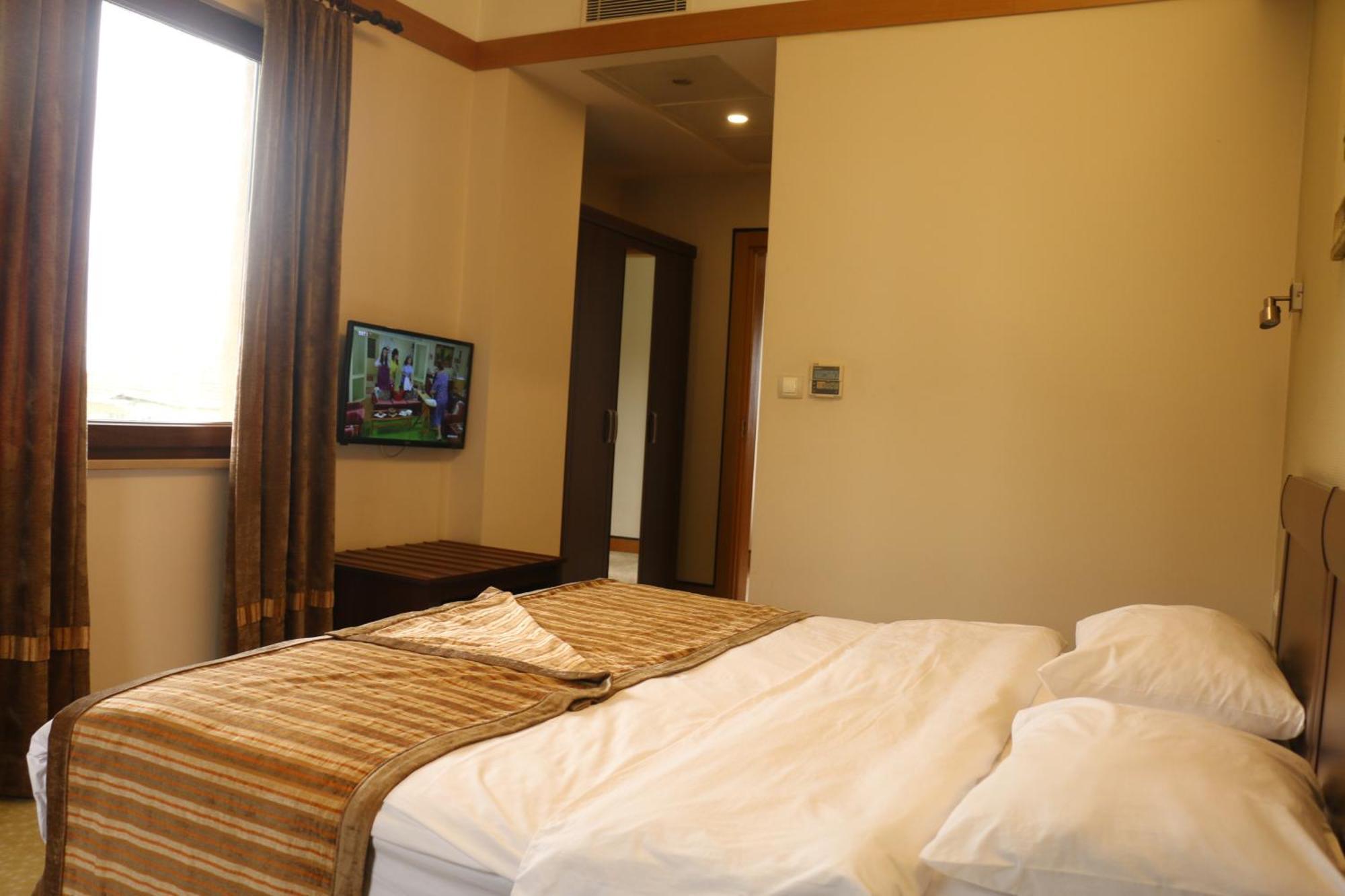 Hotel Lazlakar Sogutlu  Екстериор снимка