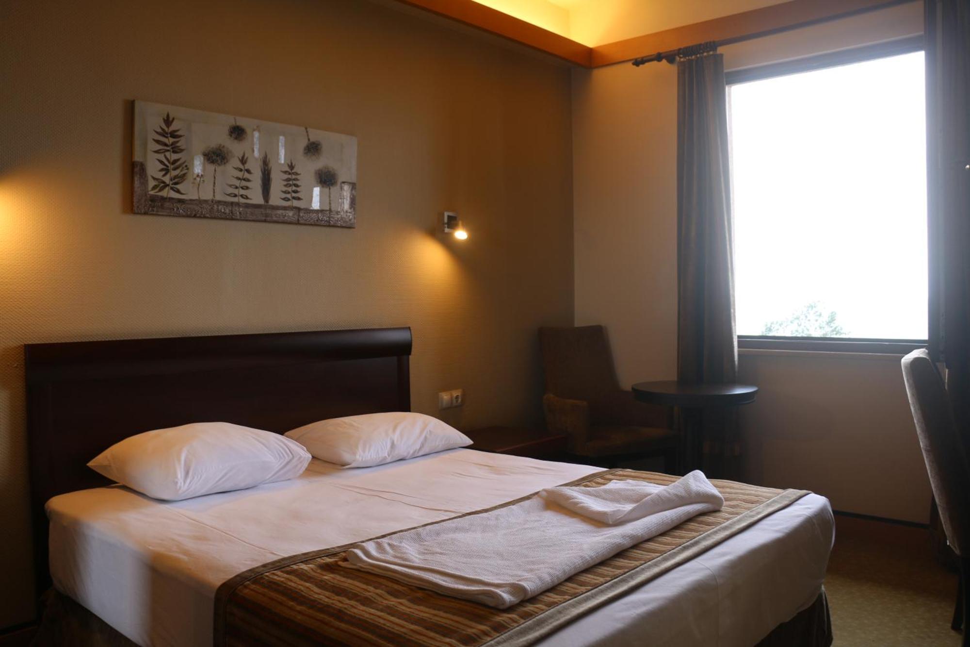 Hotel Lazlakar Sogutlu  Екстериор снимка