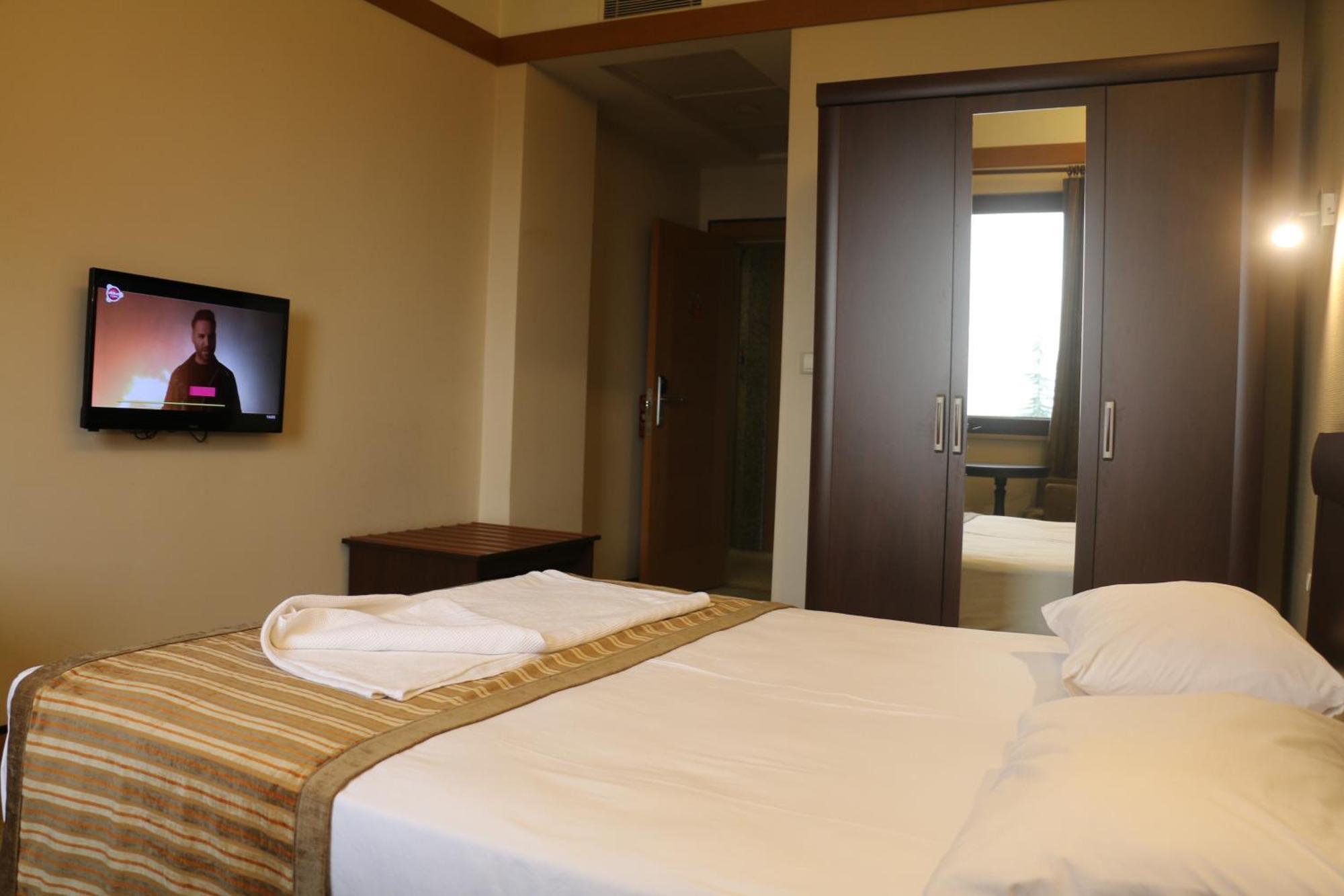 Hotel Lazlakar Sogutlu  Екстериор снимка